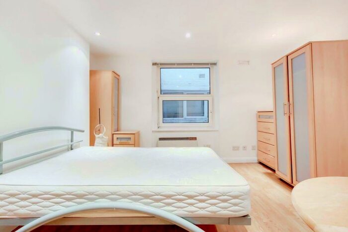 Studio To Rent In Gloucester Place, Marylebone, NW1