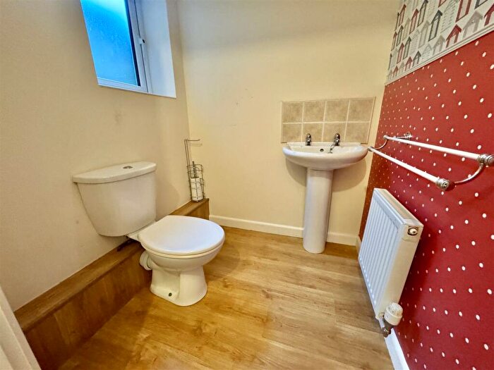 2 Bedroom Detached House To Rent In Fieldside Road, Pulloxhill, MK45
