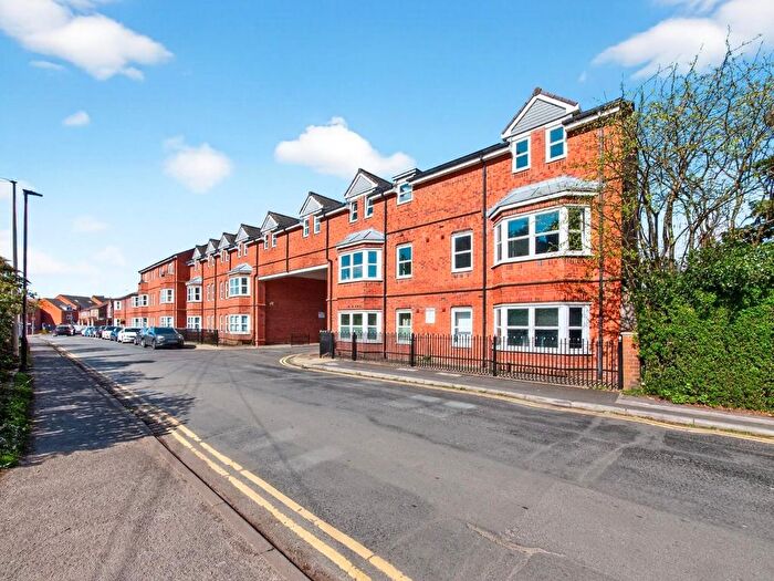 2 Bedroom Flat For Sale In Little Hallfield Road, York, YO31