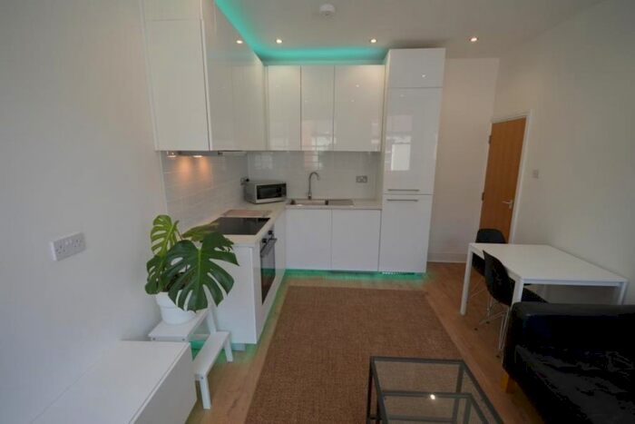 1 Bedroom Flat To Rent In Figtree Lane, Sheffield, S1