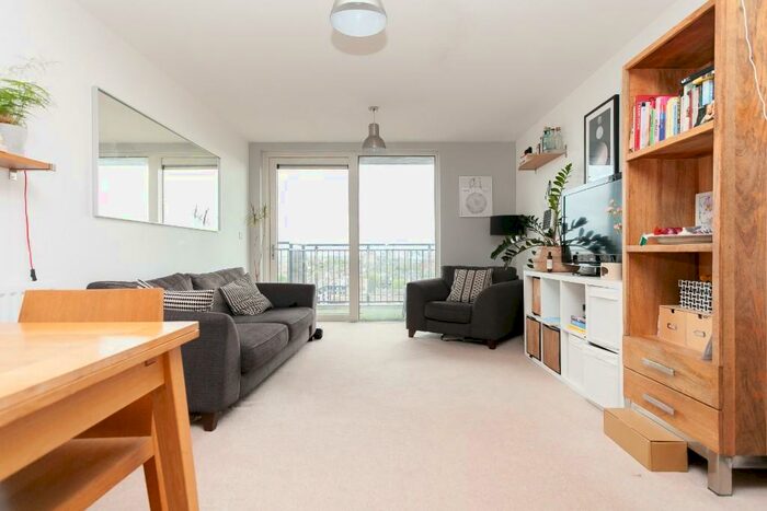 2 Bedroom Flat To Rent In Dalston Square, London, E8