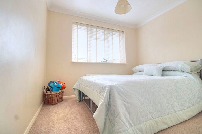 4 Bedroom Detached House For Sale In Grasmere Close, Eastbourne, BN23