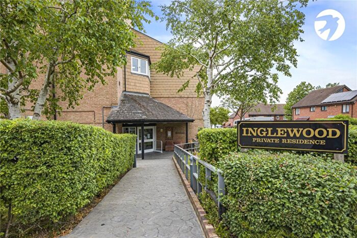 1 Bedroom Flat For Sale In Inglewood, The Spinney, Swanley, BR8