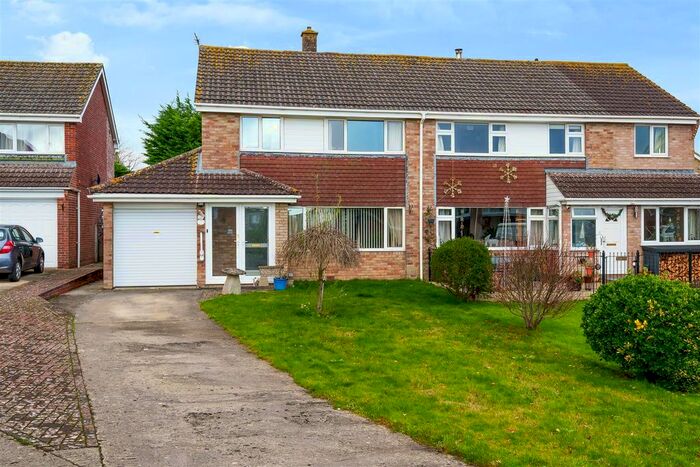 3 Bedroom Semi-Detached House For Sale In Avon Road, Devizes, SN10