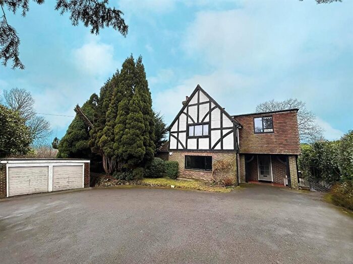 4 Bedroom Detached House For Sale In Wadhurst Road, Frant, Tunbridge Wells, East Sussex, TN3