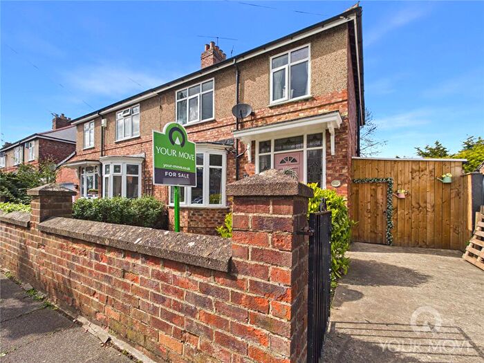 3 Bedroom Semi Detached House For Sale In Brinkburn Drive, Darlington, Durham, DL3
