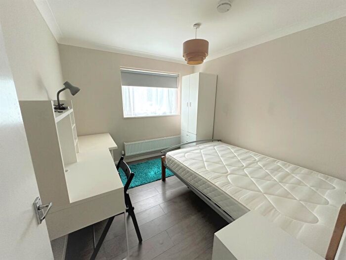 3 Bedroom Flat To Rent In Russet Grove, Norwich, NR4