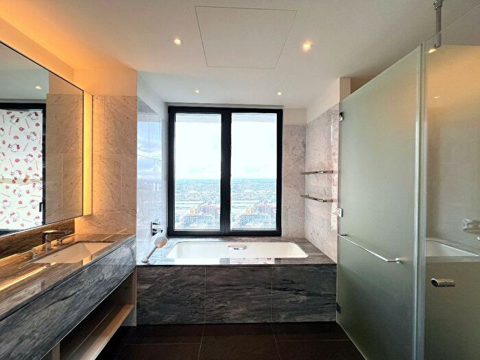 3 Bedroom Flat To Rent In Apartment, River Park Tower, Nine Elms Lane, London, SW8