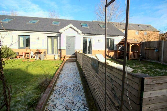 1 Bedroom Maisonette To Rent In Woolgrove Road, Hitchin, SG4