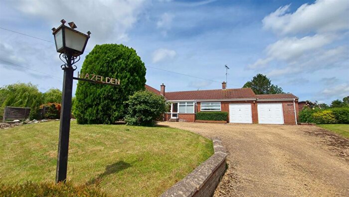 3 Bedroom Detached Bungalow For Sale In Aveland Way, Aslackby, Sleaford, NG34