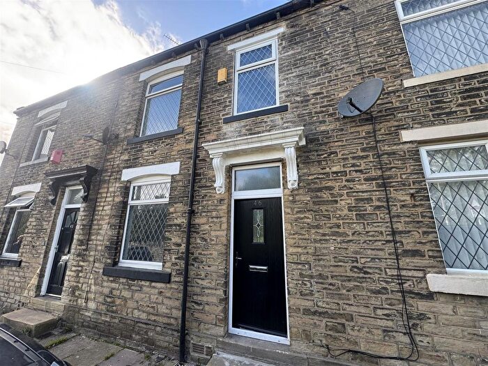2 Bedroom Terraced House To Rent In West Street, Shelf, Halifax, HX3