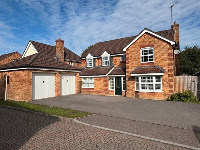 5 Bedroom Property For Sale In Huron Drive, Liphook, GU30
