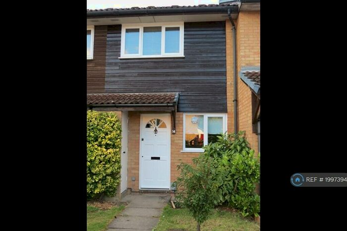 2 Bedroom Terraced House To Rent In Poppyfields, Welwyn Garden City, AL7