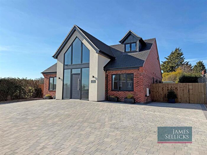 4 Bedroom Detached House For Sale In Vitrum House, Kibworth Beauchamp, LE8