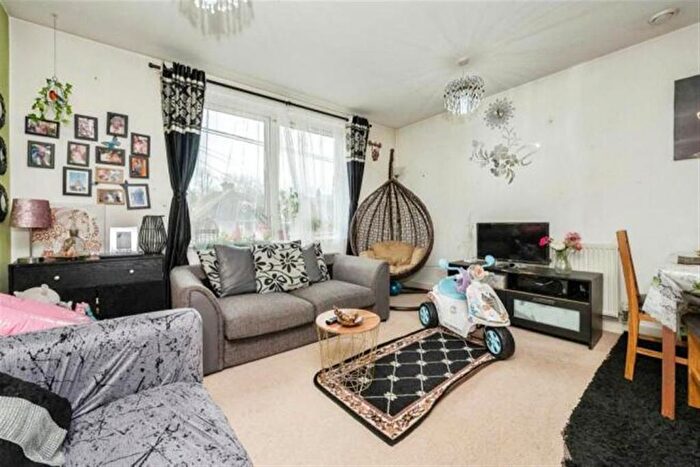 1 Bedroom Flat For Sale In Cotterells, Hemel Hempstead, HP1