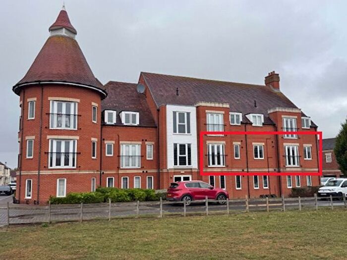 2 Bedroom Flat For Sale In Peterson Drive, New Waltham, DN36