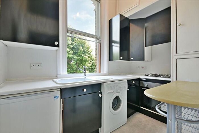 Studio To Rent In Cavendish Road, Brondesbury, NW6