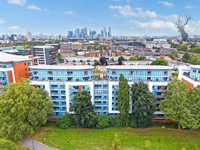 2 Bedroom Apartment To Rent In Meath Crescent, Bethnal Green, E2