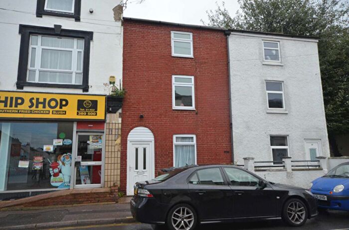 2 Bedroom Terraced House To Rent In High Street, Gloucester, GL1