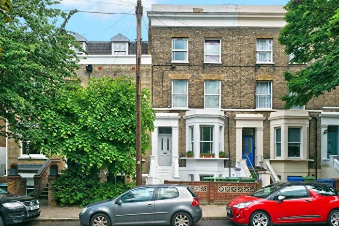 2 Bedroom Flat To Rent In Talfourd Road, Camberwell, London, SE15