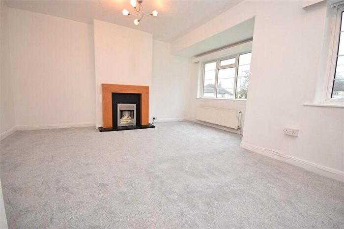 2 Bedroom Apartment To Rent In Sandringham Drive, Leeds, West Yorkshire, LS17