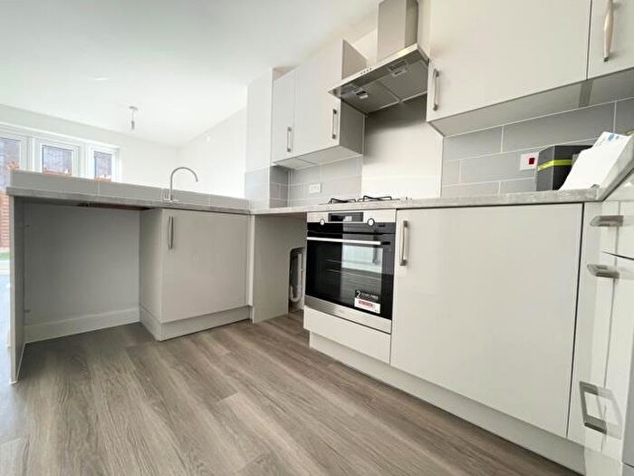 5 Bedroom House To Rent In Stratford House Road, B5