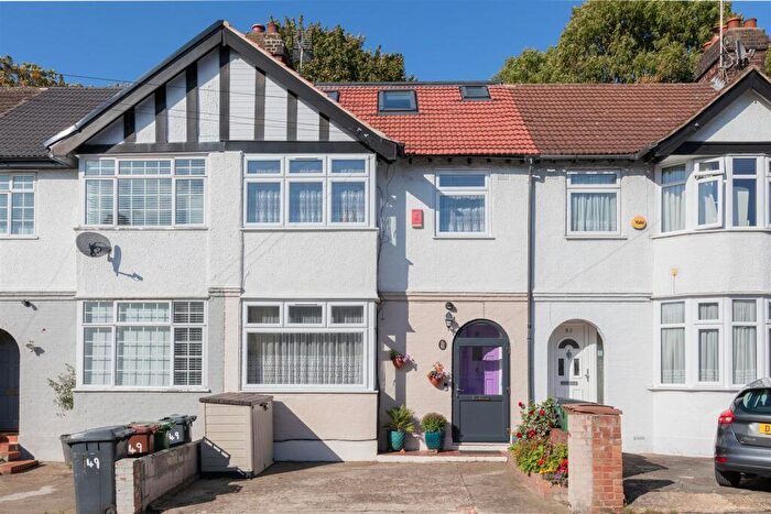 4 Bedroom Terraced House For Sale In Alpha Road, Chingford, E4