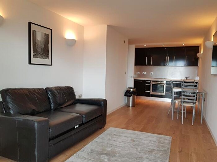 2 Bedroom Apartment To Rent In Whitehall Waterfront Riverside Way Leeds, LS1