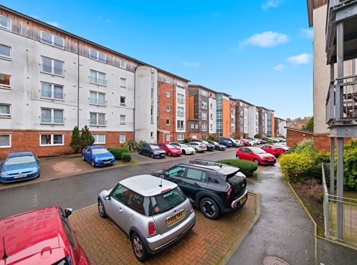 2 Bedroom Flat For Sale In / Albion Gardens, Easter Road, Edinburgh, EH7