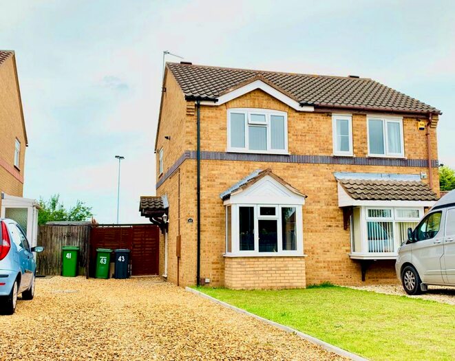 2 Bedroom Semi-Detached House To Rent In Ridgewell Close, Lincoln, LN6