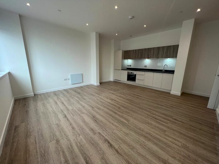 2 Bedroom Flat To Rent In Alencon Link, Basingstoke, RG21