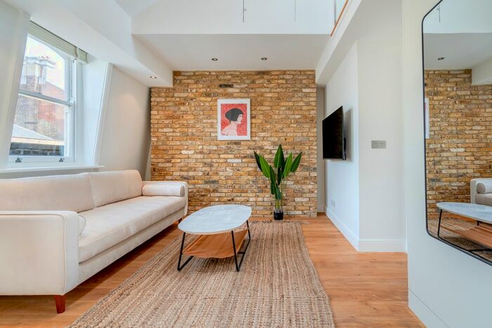 1 Bedroom Flat To Rent In King Street, London, WC2E
