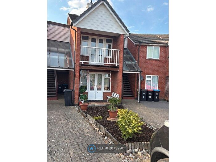 1 Bedroom Flat To Rent In Walton Park, Milton Keynes, MK17