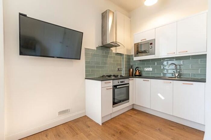 1 Bedroom Flat To Rent In Brunswick Road, Edinburgh, EH7