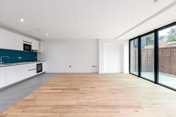 2 Bedroom Flat To Rent In Greenwich Park Street, London, SE10