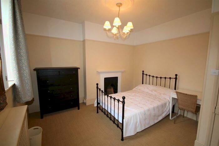 2 Bedroom Flat To Rent In Sun Street, Canterbury, CT1