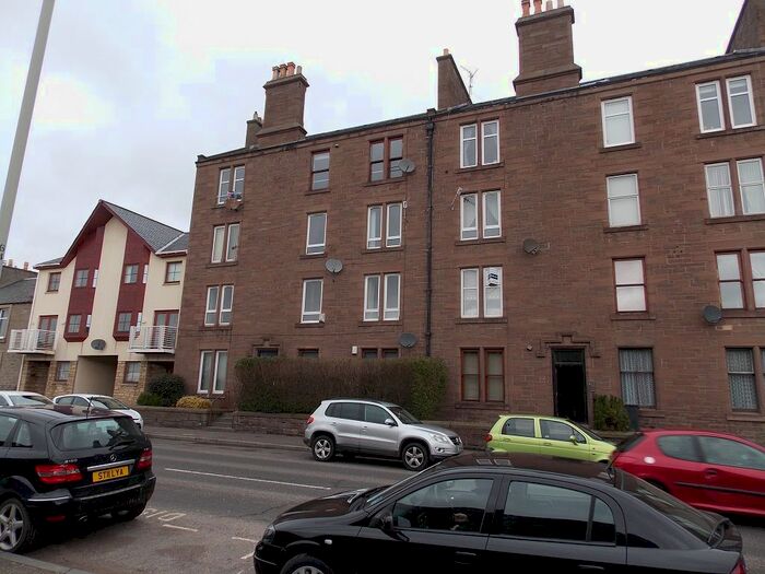 2 Bedroom Flat To Rent In Clepington Road, Dundee DD3