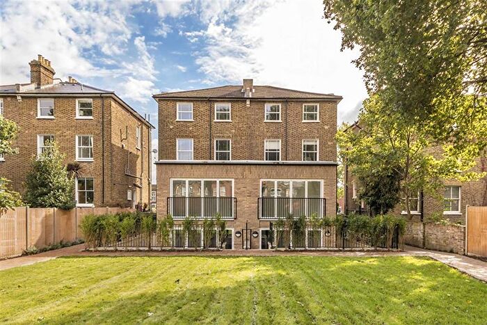 2 Bedroom Flat For Sale In Northbrook Road, London, SE13