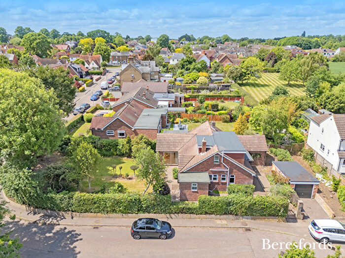 4 Bedroom Detached House For Sale In Lawford Lane, Writtle, CM1