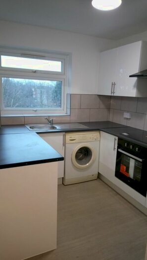 1 Bedroom Flat To Rent In Worcester Road, Sutton, SM2