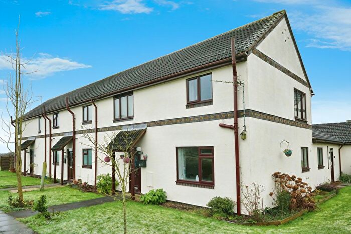 2 Bedroom Flat For Sale In Oak Green, Markfield, Leicestershire, LE67