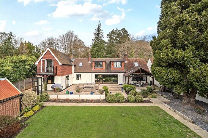 5 Bedroom Detached House For Sale In Saunders Lane, Woking, Surrey, GU22