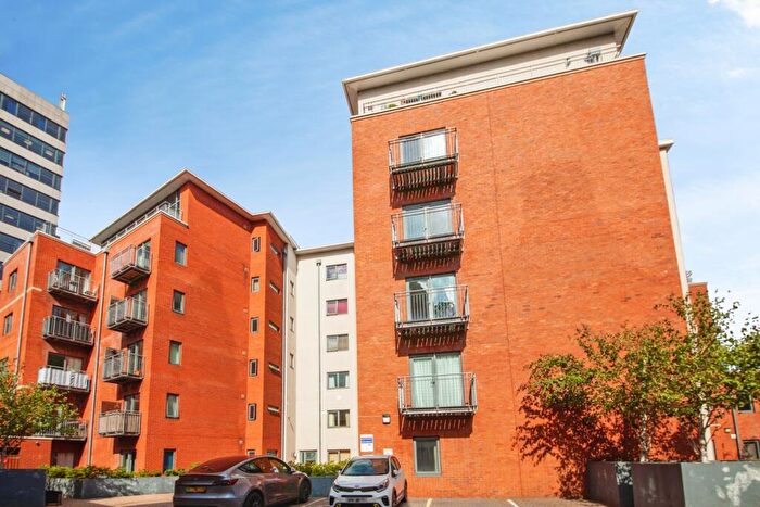 2 Bedroom Apartment For Sale In Vicar Lane, Sheffield, S1
