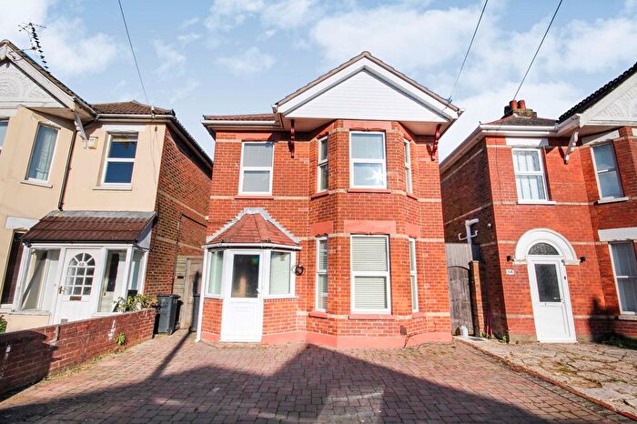 5 Bedroom Property For Sale In Nortoft Road, Bournemouth, BH8