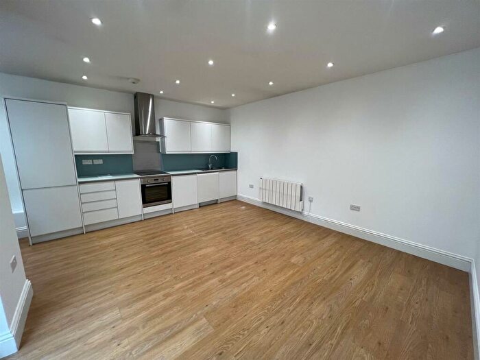 1 Bedroom Flat To Rent In A Queens Road, Brighton, BN1