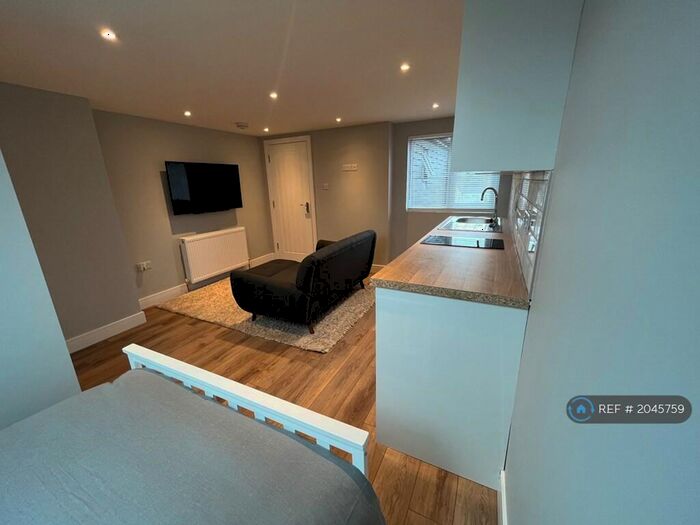 1 Bedroom Flat To Rent In Alexandra Ave, Luton, LU3