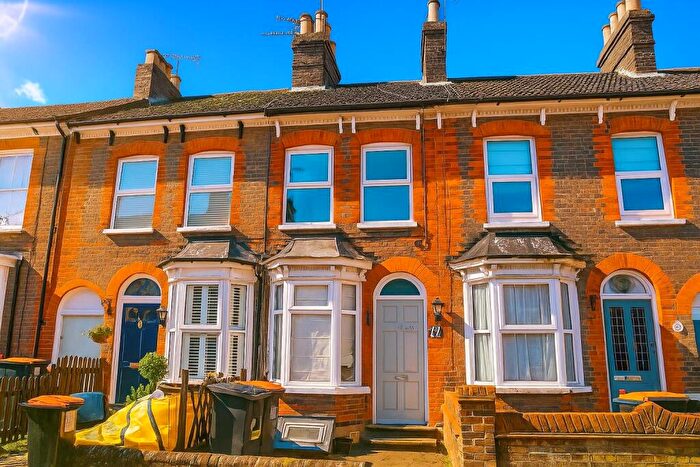 2 Bedroom Property To Rent In King Street, Dunstable, LU5