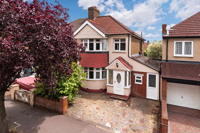 3 Bedroom Semi Detached House For Sale In Axminster Crescent, Welling, DA16