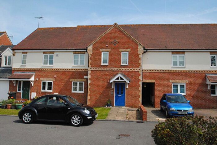 2 Bedroom Flat For Sale In Beehive Close, Cholsey, Wallingford, OX10