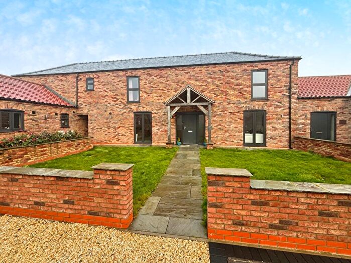 4 Bedroom Terraced House For Sale In Corner Farm Close, Middle Rasen, LN8